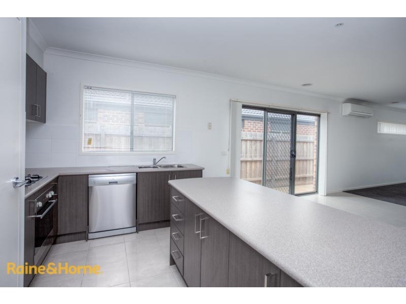 12 Keeper Street, Sunbury VIC 3429