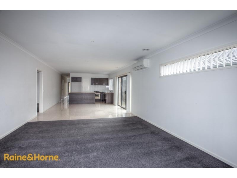 12 Keeper Street, Sunbury VIC 3429