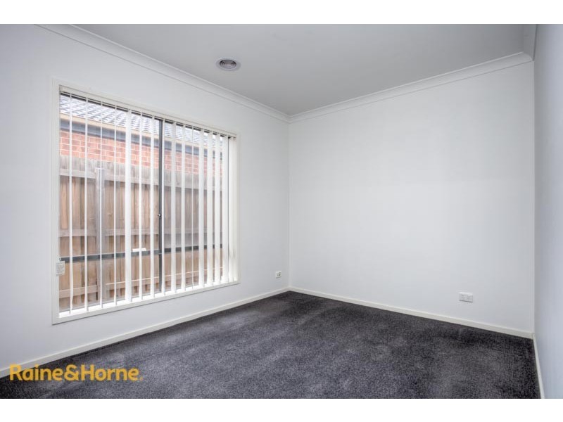 12 Keeper Street, Sunbury VIC 3429