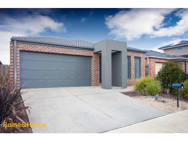 12 Keeper Street, Sunbury VIC 3429