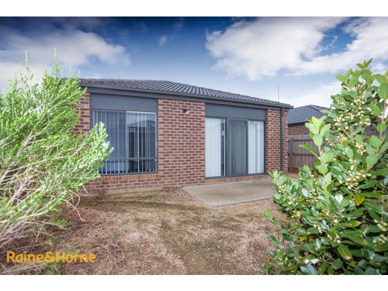 12 Keeper Street, Sunbury VIC 3429