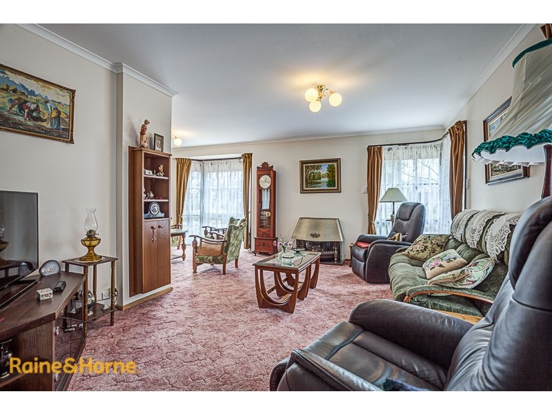 71 Muirfield Drive, Sunbury VIC 3429