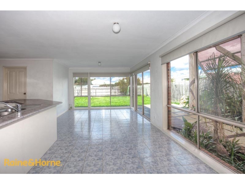 41 Charter Road East, Sunbury VIC 3429