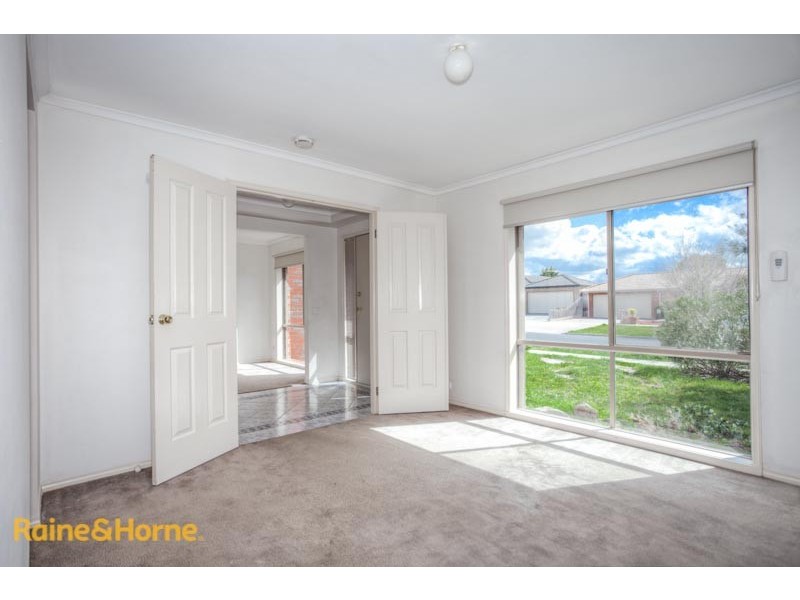 41 Charter Road East, Sunbury VIC 3429