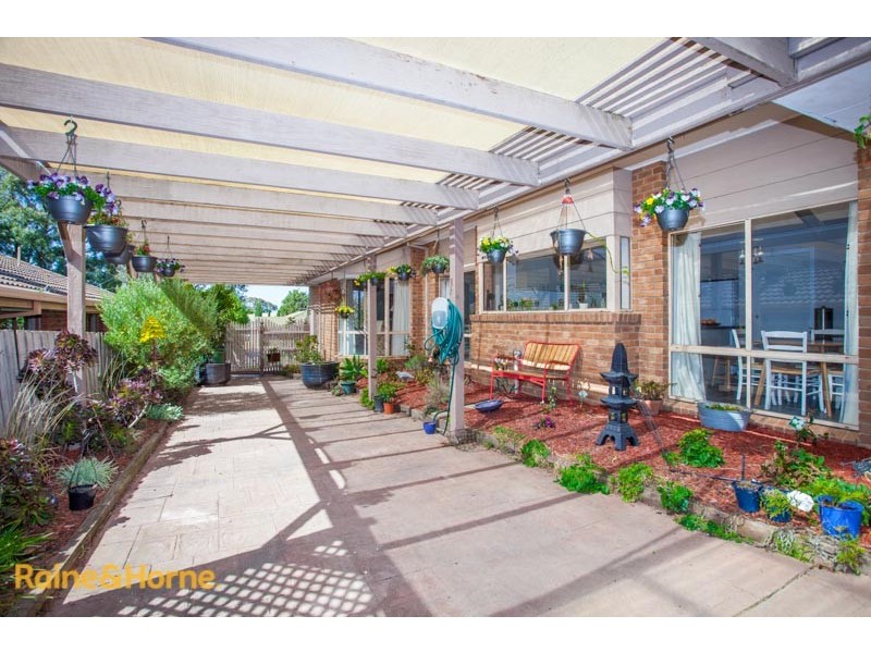 52 Olive Grove, Sunbury VIC 3429