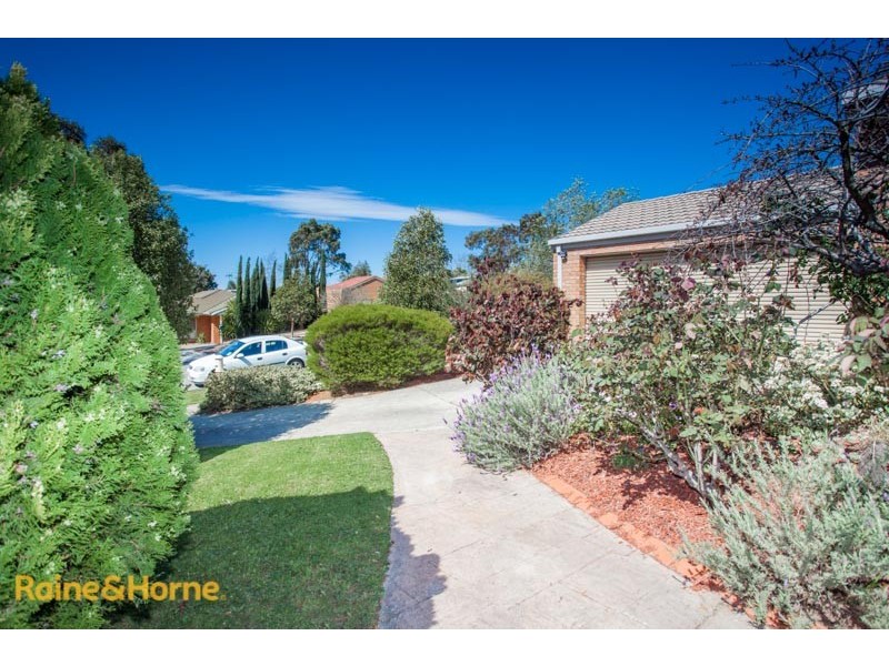 52 Olive Grove, Sunbury VIC 3429