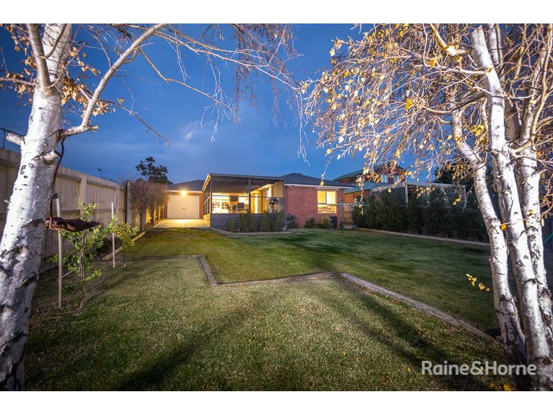 3 Windarra Court, Sunbury VIC 3429