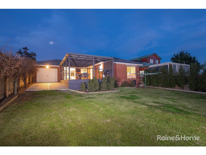 3 Windarra Court, Sunbury VIC 3429