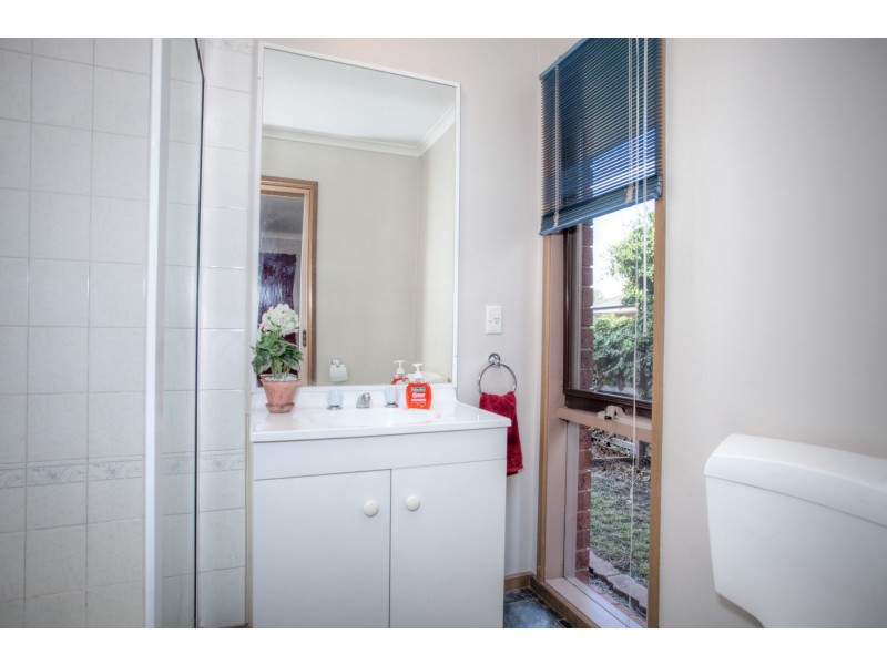 18 Briarwood Court, Sunbury VIC 3429