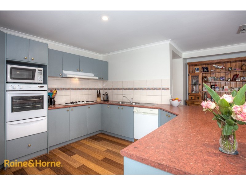 11 Swift Parrot Close, Sunbury VIC 3429