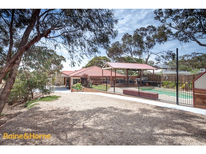 11 Swift Parrot Close, Sunbury VIC 3429