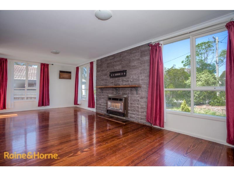 12 Fadden Grove, Sunbury VIC 3429