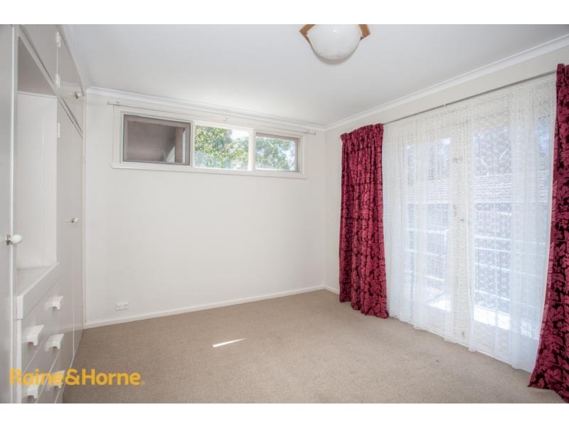 12 Fadden Grove, Sunbury VIC 3429