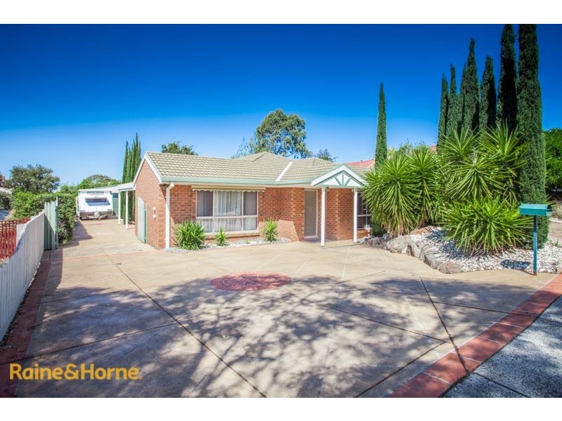 49 Olive Grove, Sunbury VIC 3429