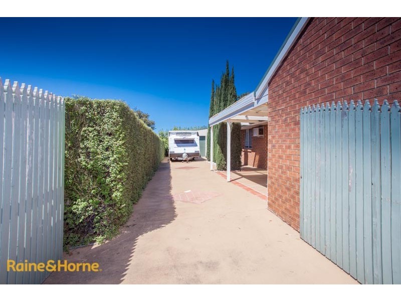 49 Olive Grove, Sunbury VIC 3429