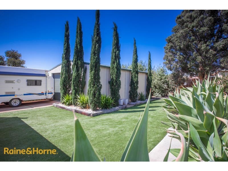 49 Olive Grove, Sunbury VIC 3429