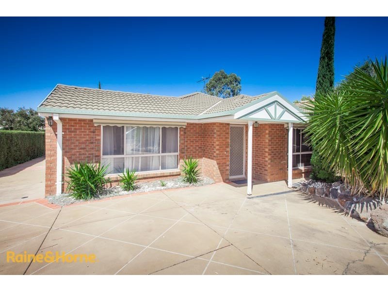 49 Olive Grove, Sunbury VIC 3429