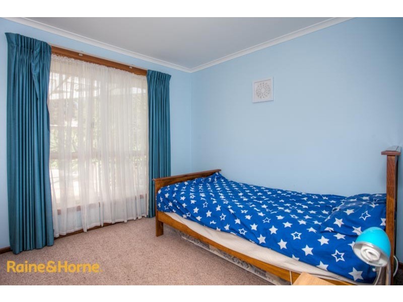 49 Olive Grove, Sunbury VIC 3429