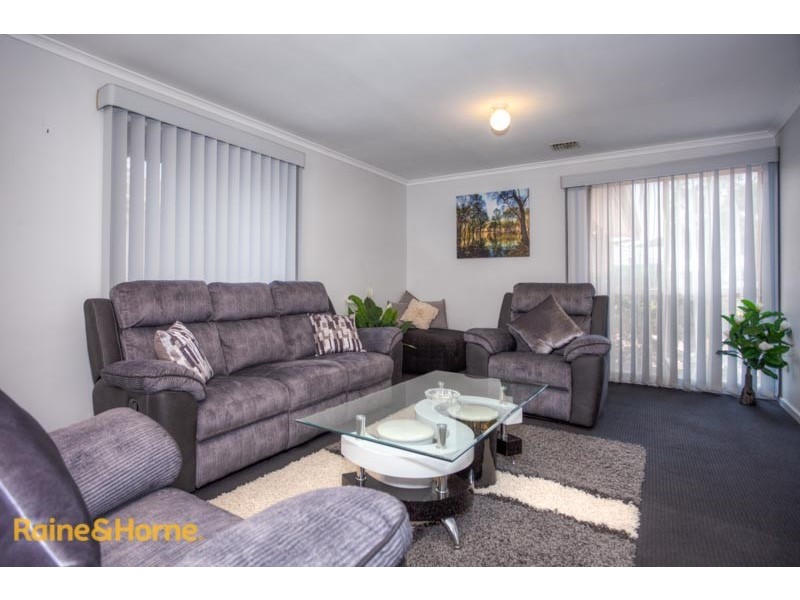 4 Scotch Court, Sunbury VIC 3429