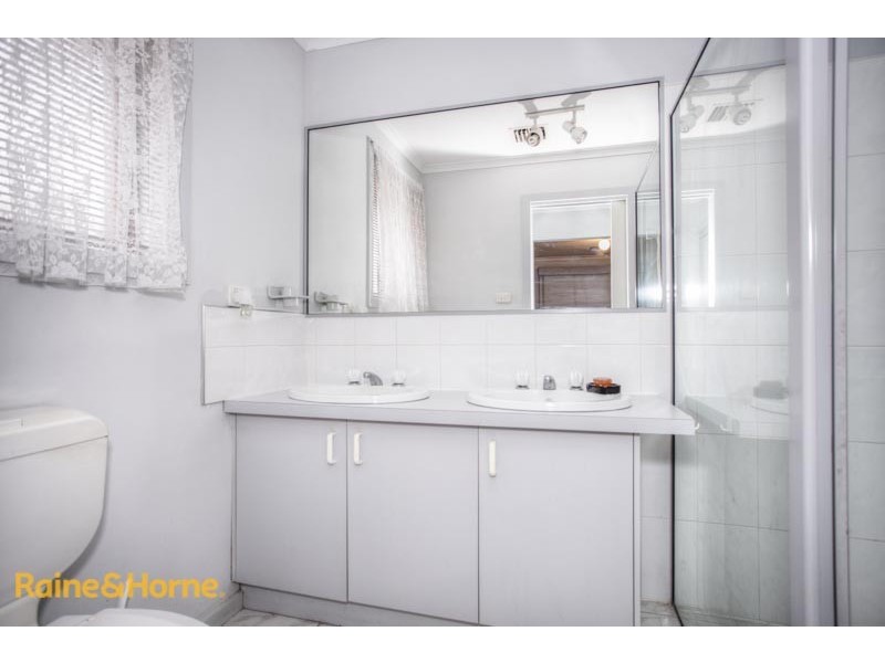 4 Scotch Court, Sunbury VIC 3429