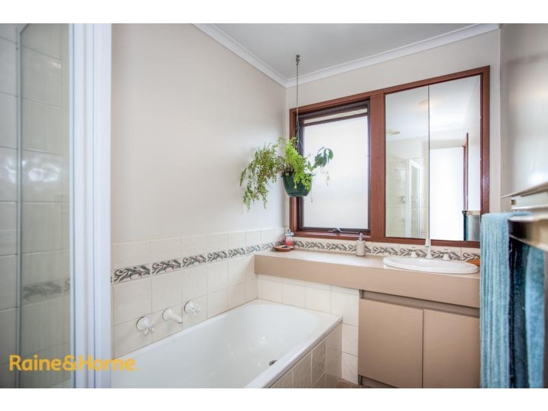 49 Darbyshire Street, Sunbury VIC 3429