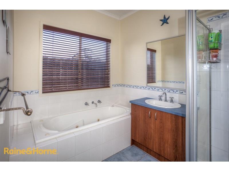 37 Calder Highway, Diggers Rest VIC 3427