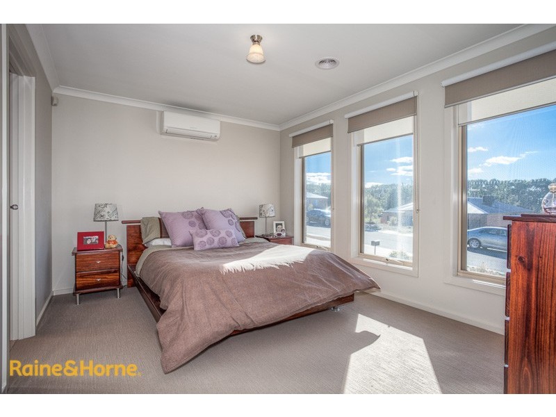 9 Retreat Crescent, Sunbury VIC 3429