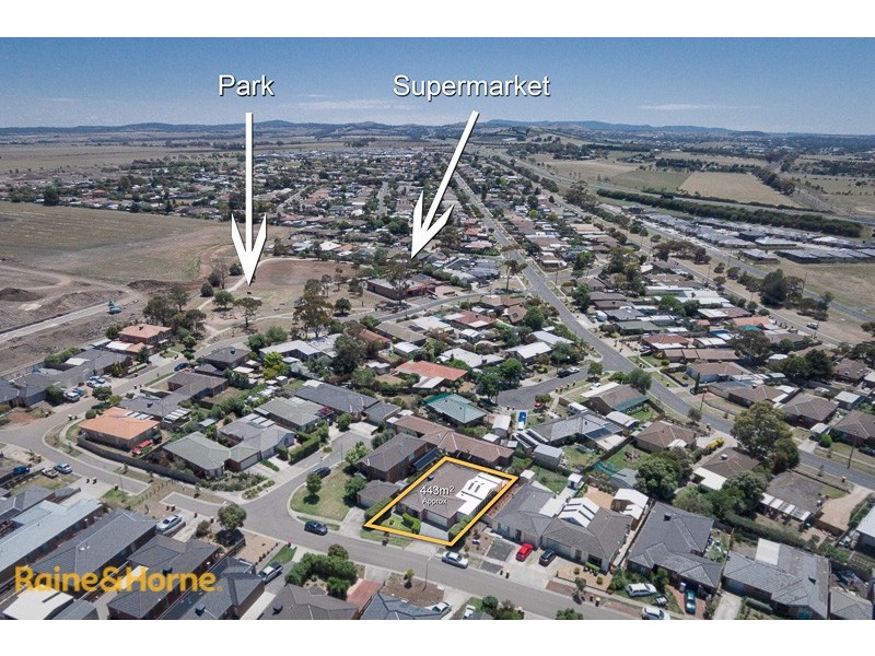 18 Pepper Close, Diggers Rest VIC 3427