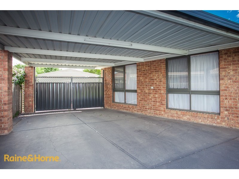 4 Mclean Court, Sunbury VIC 3429