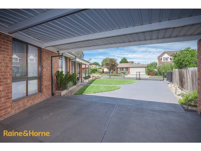 4 Mclean Court, Sunbury VIC 3429