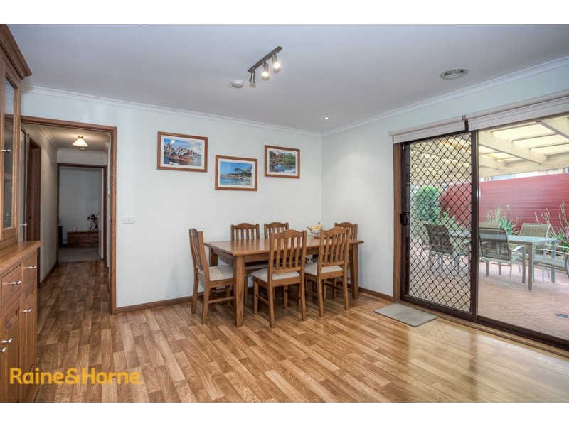 4 Mclean Court, Sunbury VIC 3429