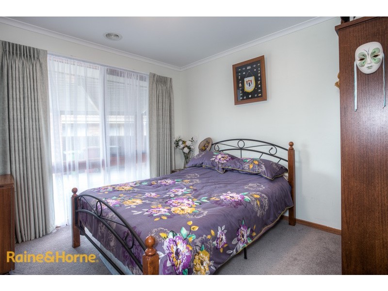 4 Mclean Court, Sunbury VIC 3429