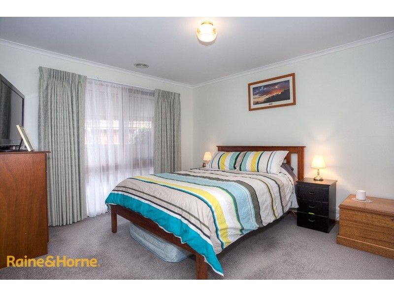 4 Mclean Court, Sunbury VIC 3429