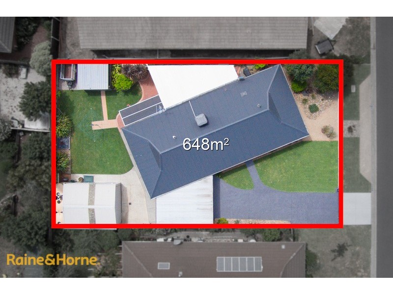 4 Mclean Court, Sunbury VIC 3429