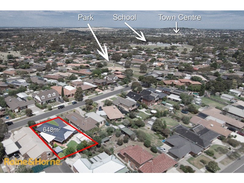 4 Mclean Court, Sunbury VIC 3429