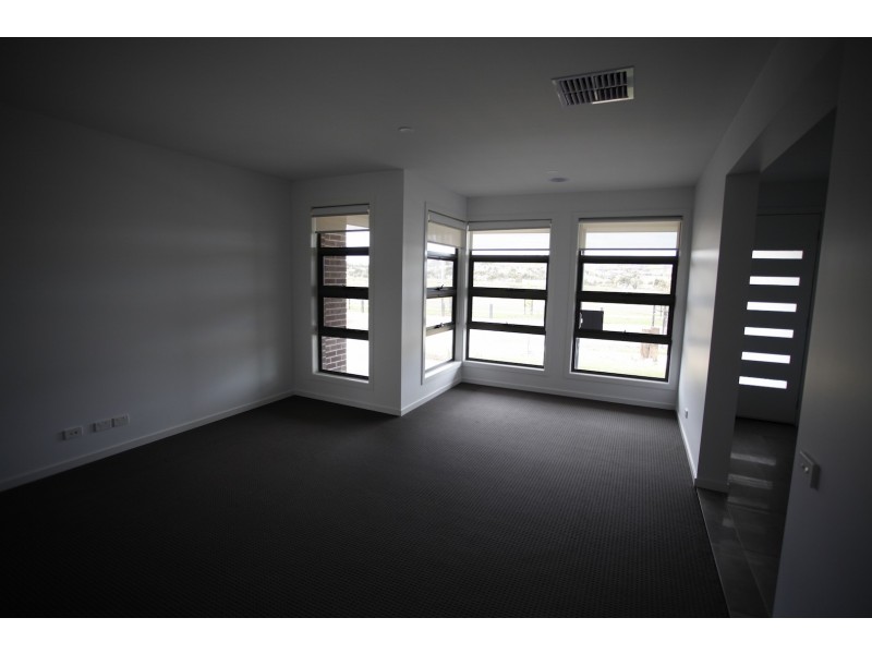 23 JERSEY DRIVE, Sunbury VIC 3429
