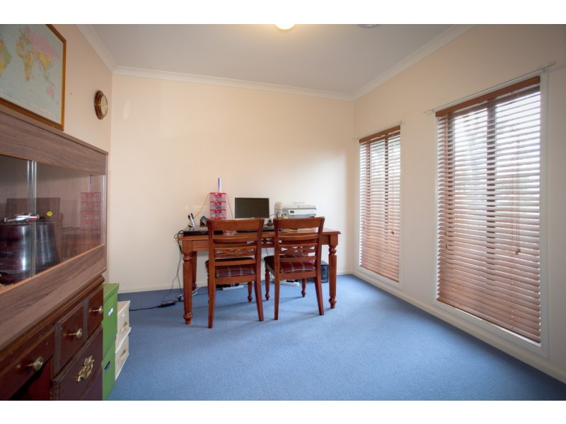 5 Highgrove Drive, Sunbury VIC 3429