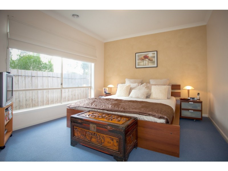5 Highgrove Drive, Sunbury VIC 3429