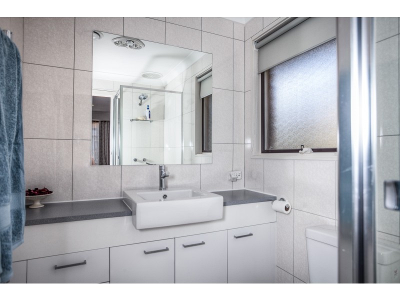 3 Curtin Drive, Sunbury VIC 3429