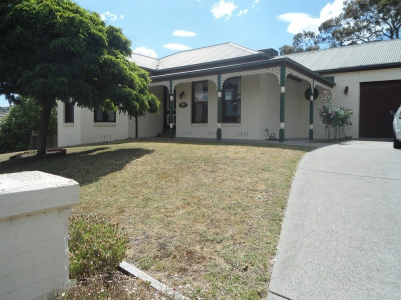 63 Balmoral Circuit, Sunbury VIC 3429