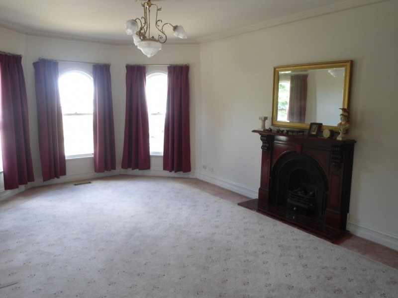 63 Balmoral Circuit, Sunbury VIC 3429