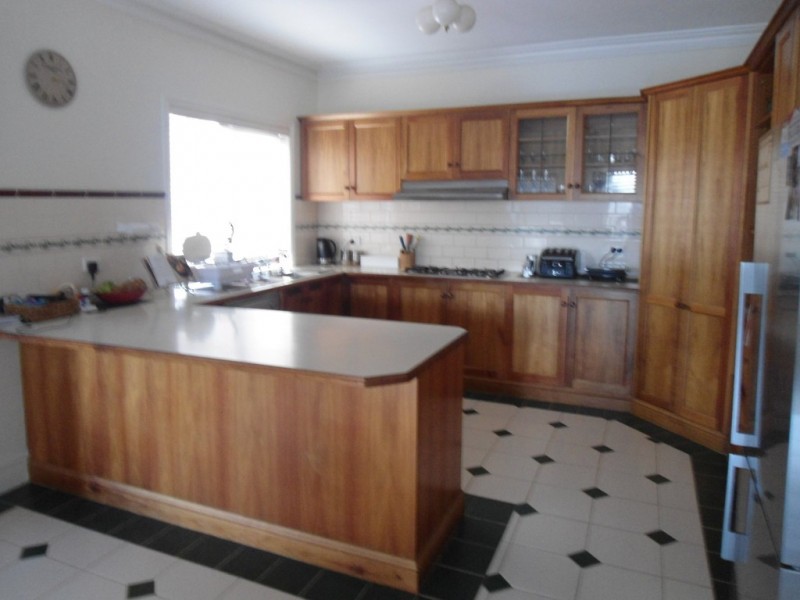 63 Balmoral Circuit, Sunbury VIC 3429