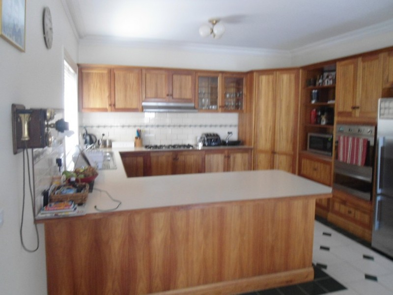 63 Balmoral Circuit, Sunbury VIC 3429