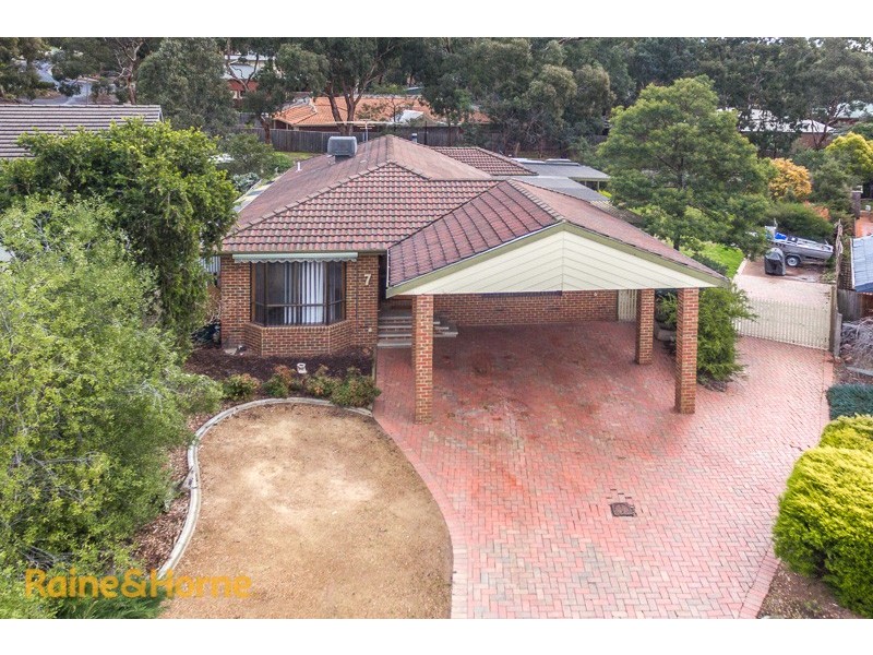 7 Dawn Court, Sunbury VIC 3429