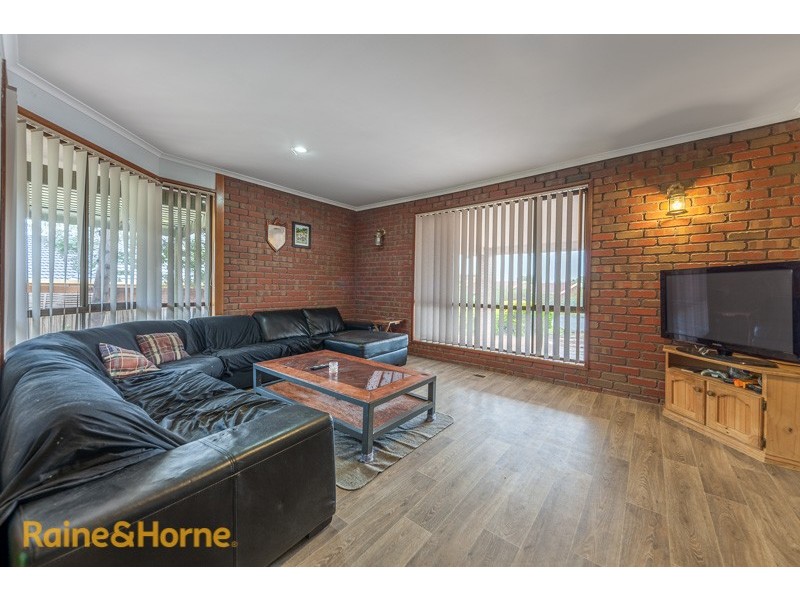 7 Dawn Court, Sunbury VIC 3429