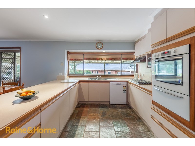 7 Dawn Court, Sunbury VIC 3429