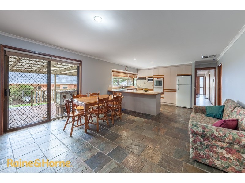 7 Dawn Court, Sunbury VIC 3429