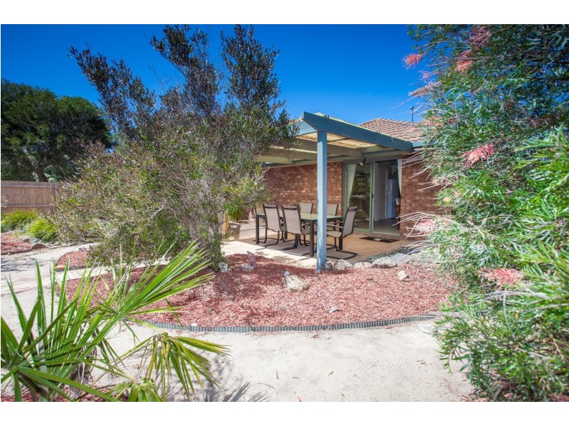 6 Marjorie Avenue, Sunbury VIC 3429