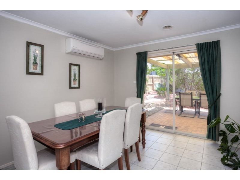 6 Marjorie Avenue, Sunbury VIC 3429
