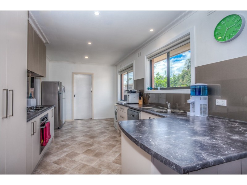 60 Riddell Road, Sunbury VIC 3429